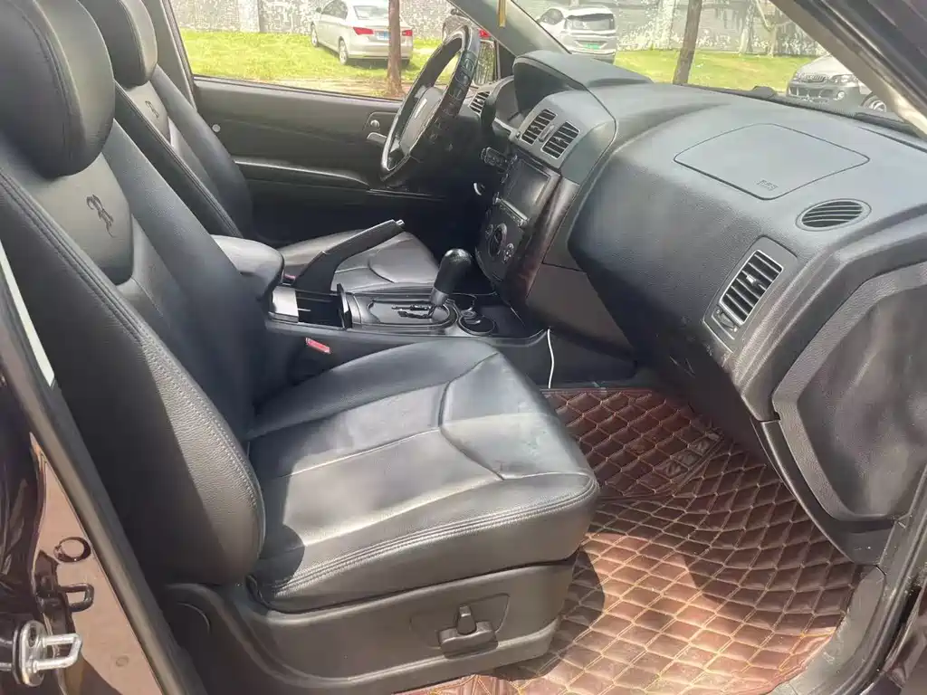 Roewe W5 1.8 T 4 WD Auto Grand Domain Special