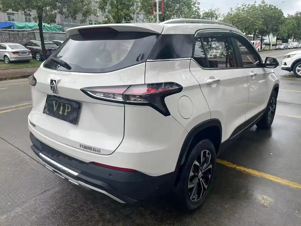 Baojun 510 1.5 L Auto Anniversary Special Edition CN-V