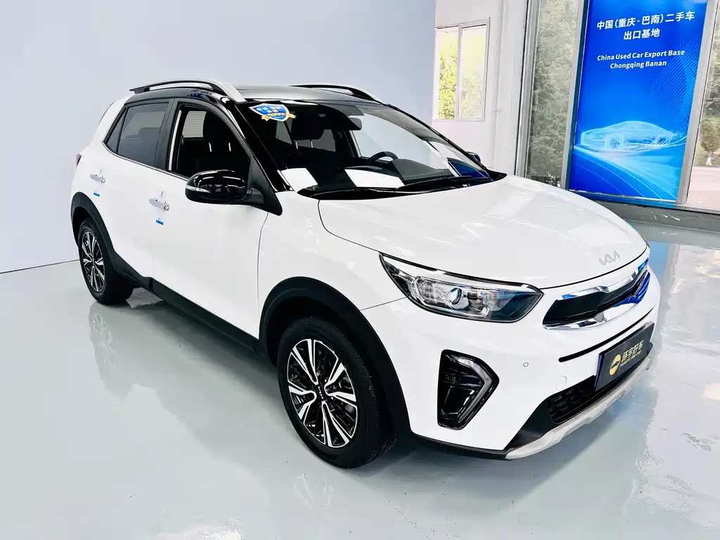 Stonic 1.4 L CVT Sunroof