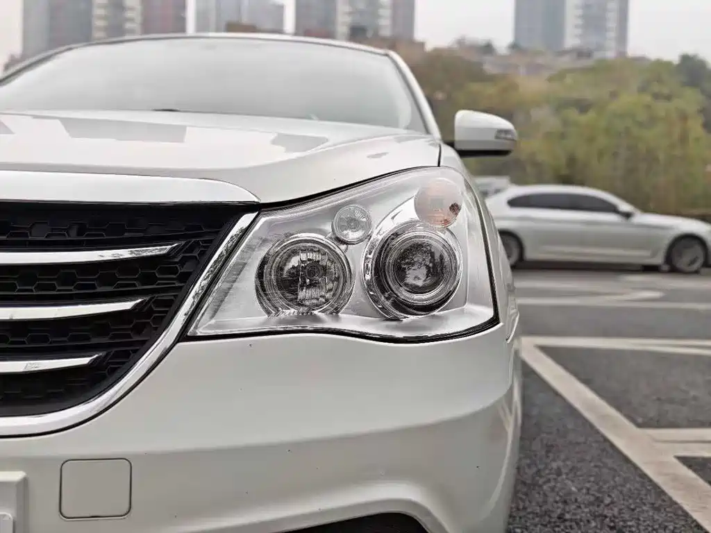 Dongfeng Fengshen A60 1.6 L Auto Luxury
