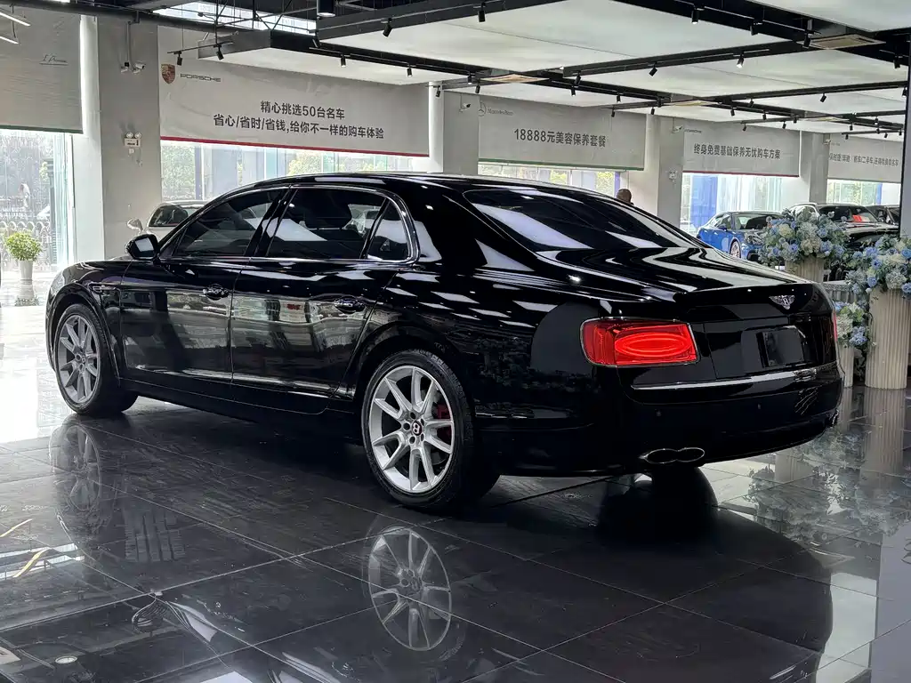 Flying Spur 4.0 T V8 S Standard