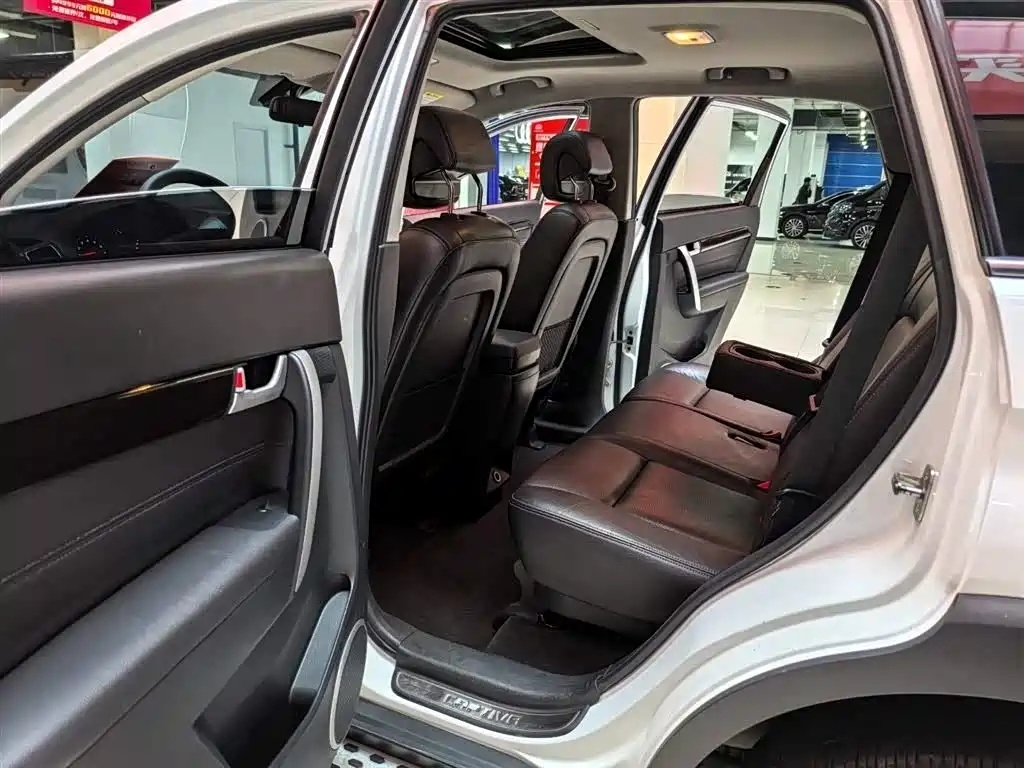 Captiva 2.4 L 4 WD Flagship 7-seat