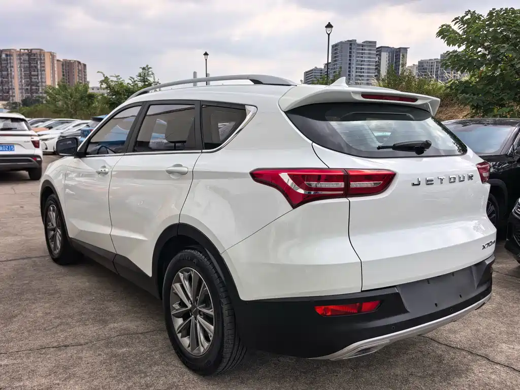 Jetour X70 1.5 T Auto Joy Travel