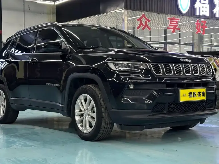 Jeep Compass 220 T Auto Elite