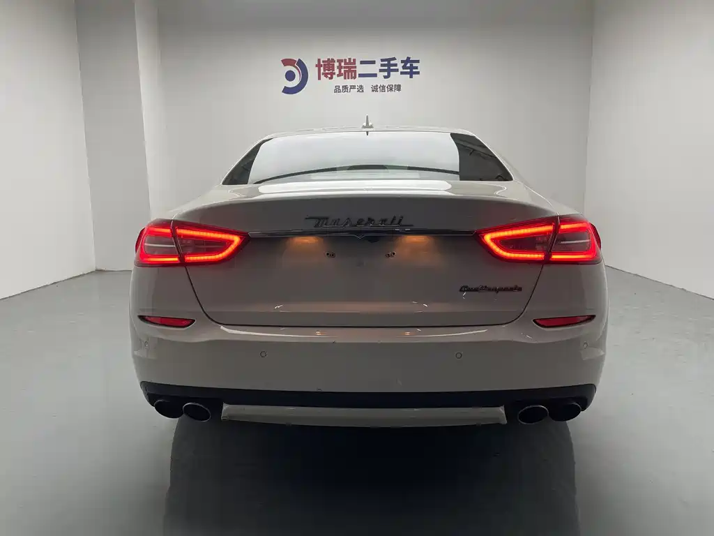 Quattroporte 3.0 T Standard