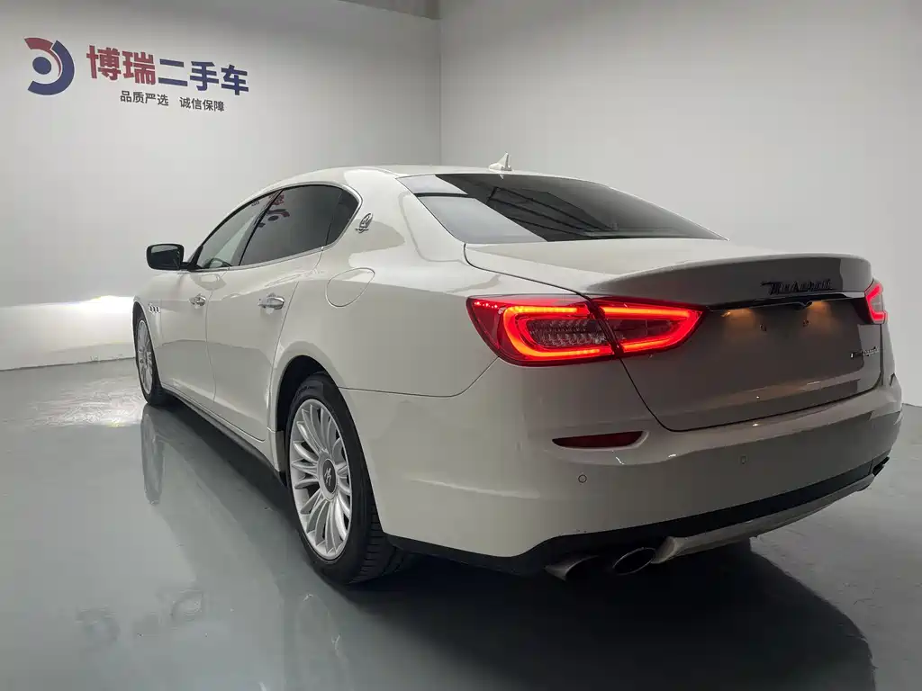Quattroporte 3.0 T Standard