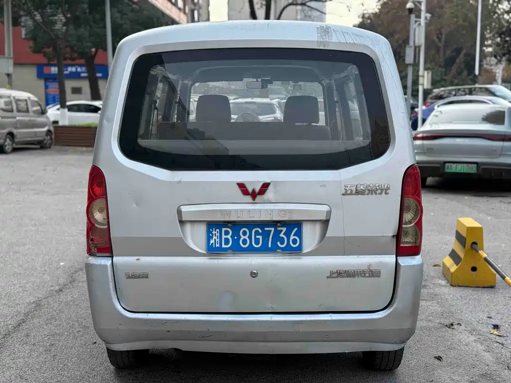 Wuling Rongguang 1.2 L Basic