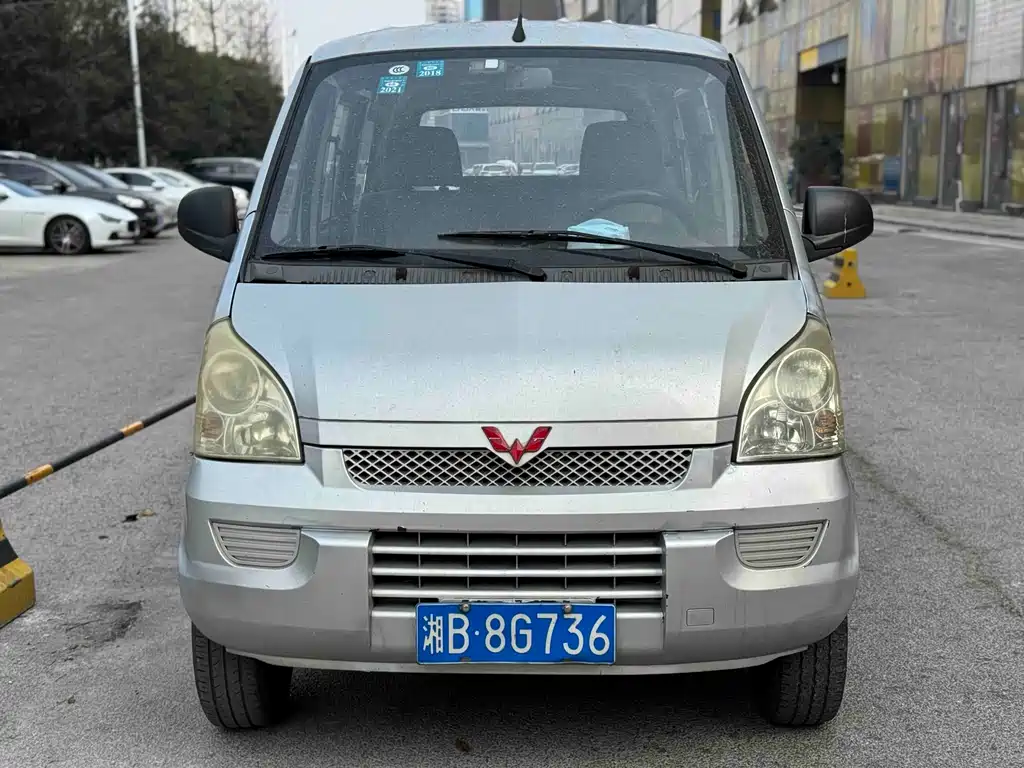 Wuling Rongguang 1.2 L Basic