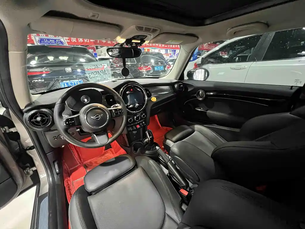 MINI Facelift 1.5 T COOPER Artist
