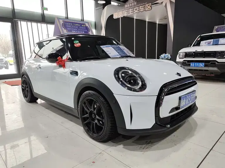 MINI Facelift 1.5 T COOPER Artist