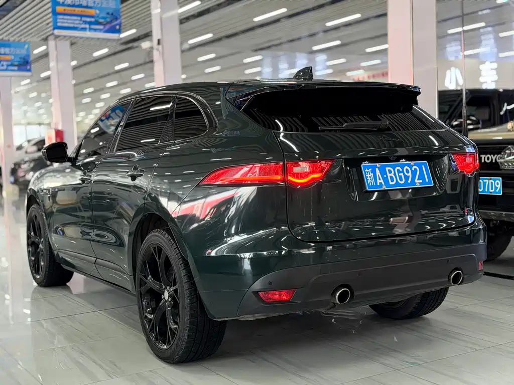 Jaguar F-PACE 3.0 SC 4 WD R-Sport Sport