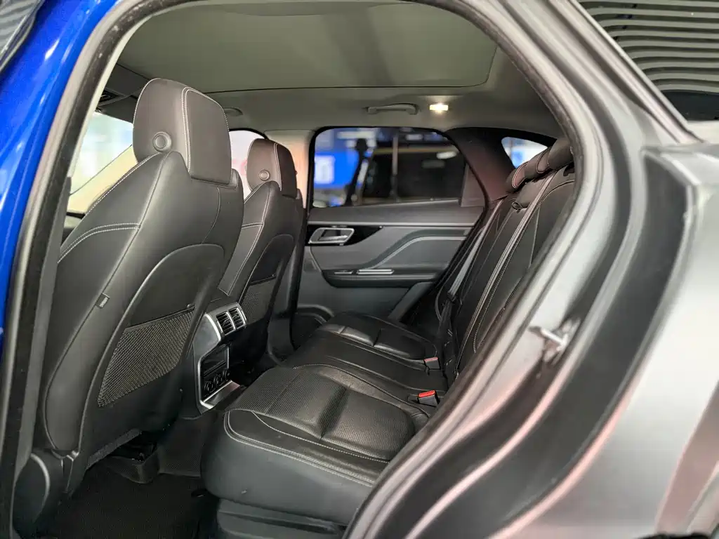 Jaguar F-PACE 3.0 SC 4 WD R-Sport Sport