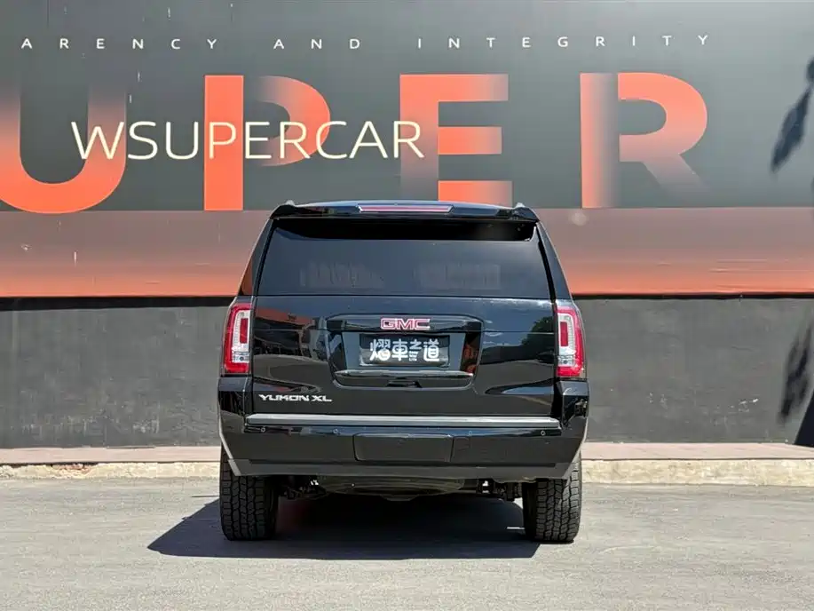 Yukon 5.3 L Luxury Premium 4 WD
