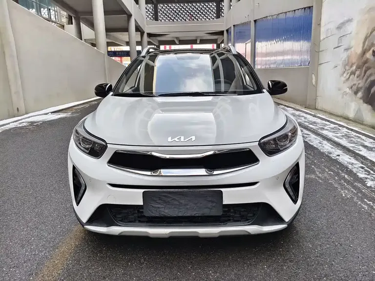 Kia Stonic 1.4 L CVT Sunroof