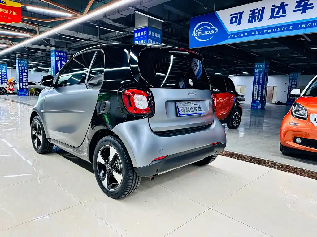 smart fortwo 1.0 L 52 kW Hardtop Passion CN-V