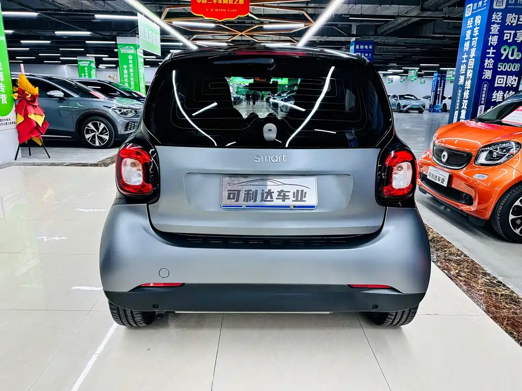 smart fortwo 1.0 L 52 kW Hardtop Passion CN-V