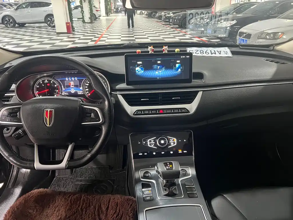 Hongqi H5 Classic 1.5 T DCT Flagship Charm