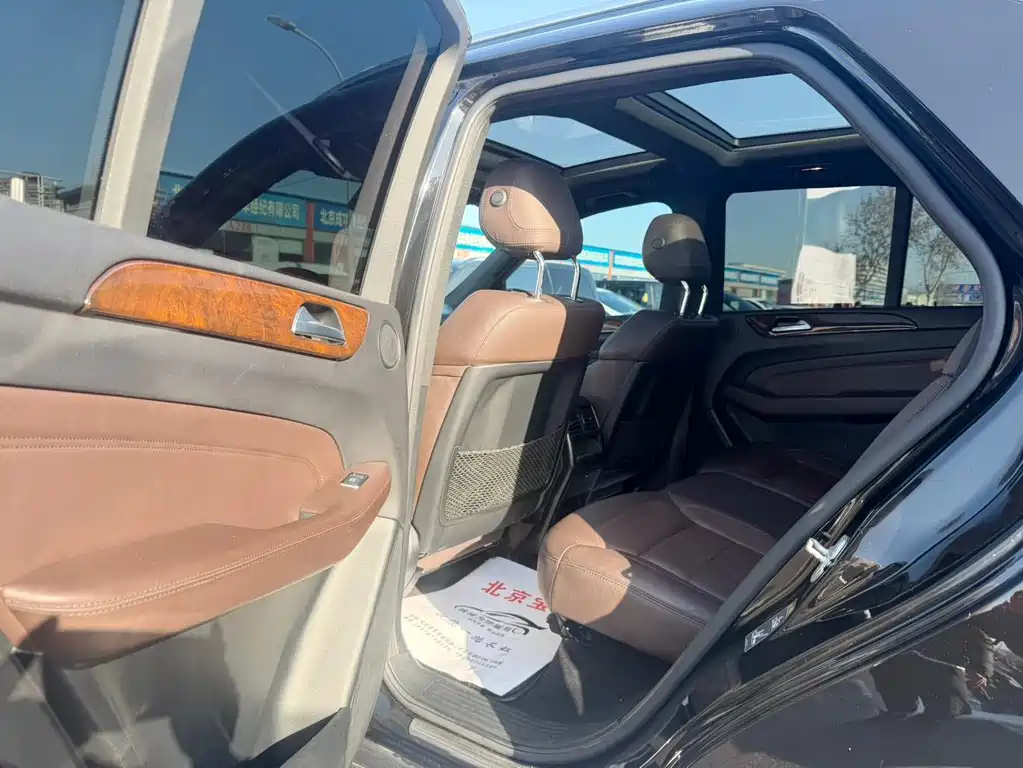 Mercedes-Benz M-Class ML 400 4 MATIC Luxury