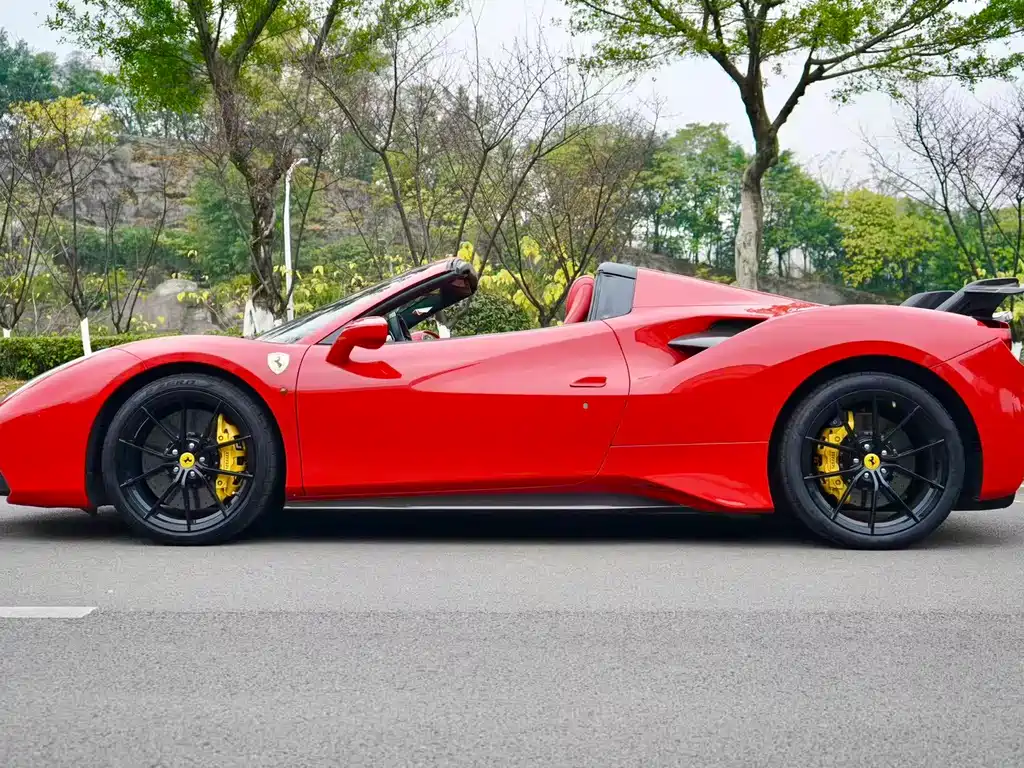 Ferrari 488 488 Spider