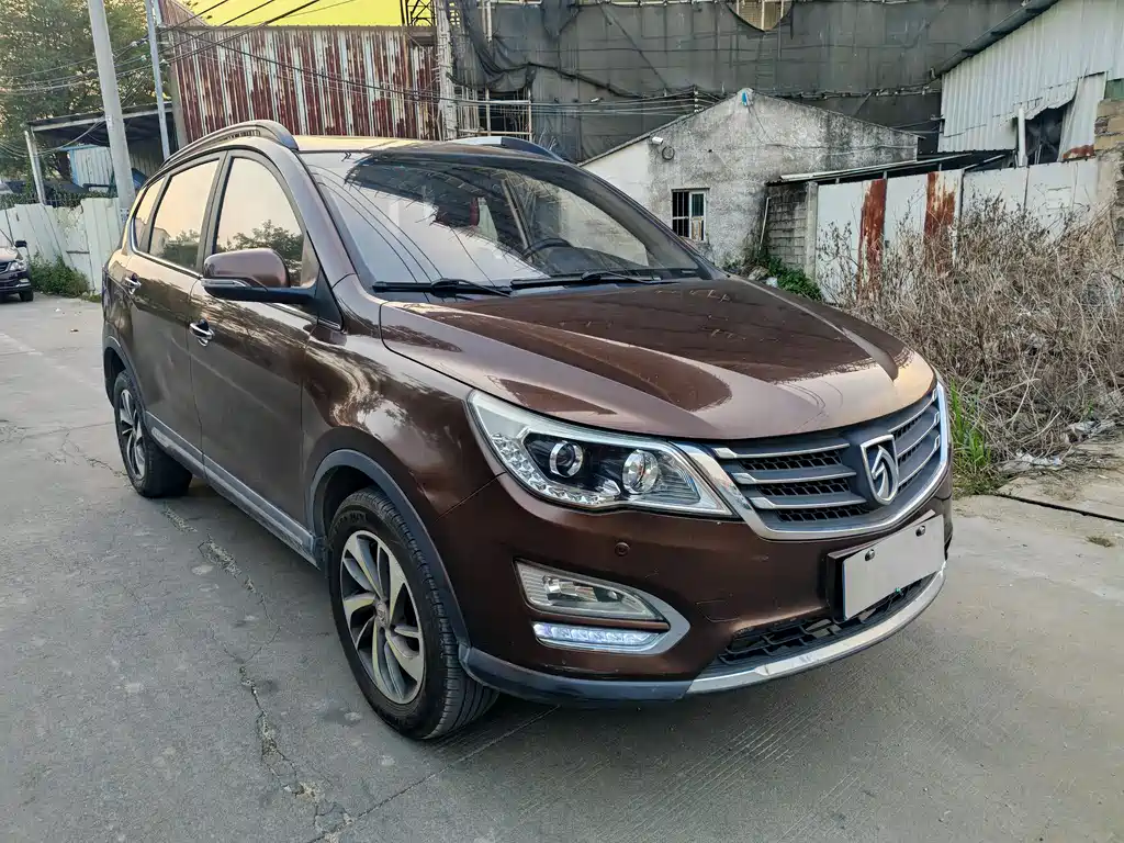 Baojun 560 1.8 L Manual Luxury