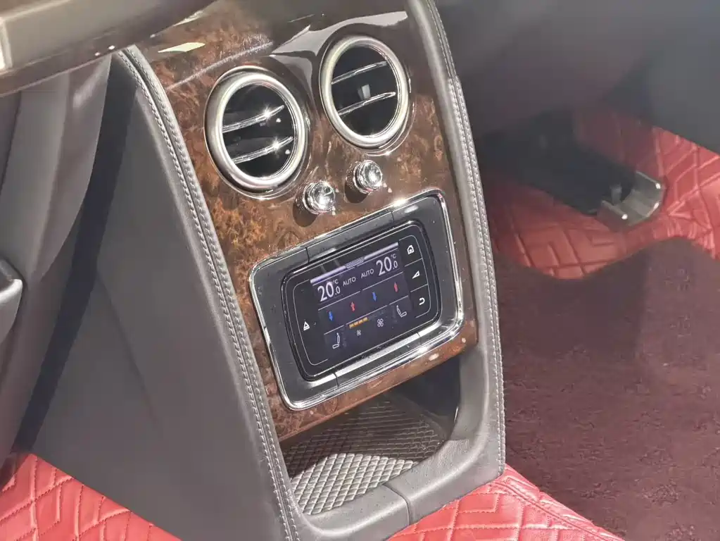 Flying Spur 4.0 T V8 Standard