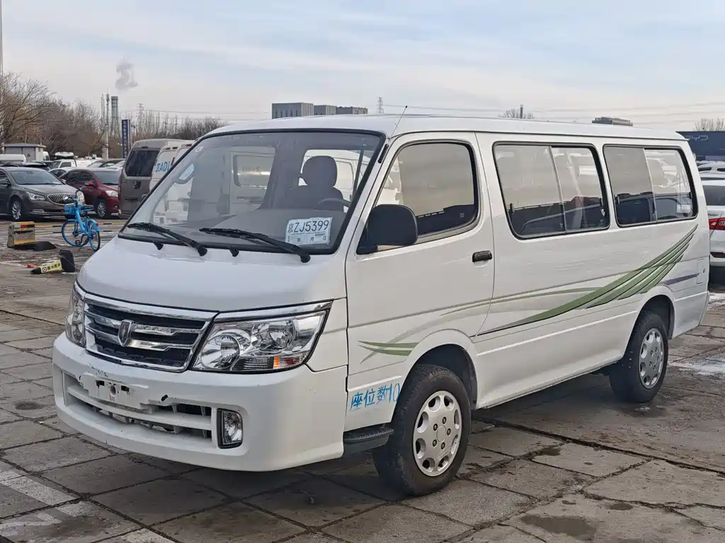 Jinbei Hiace 2.0 L Express Luxury Standard 10-seat4 G19