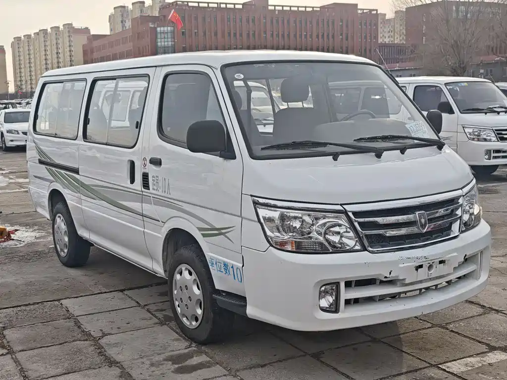 Jinbei Hiace 2.0 L Express Luxury Standard 10-seat4 G19