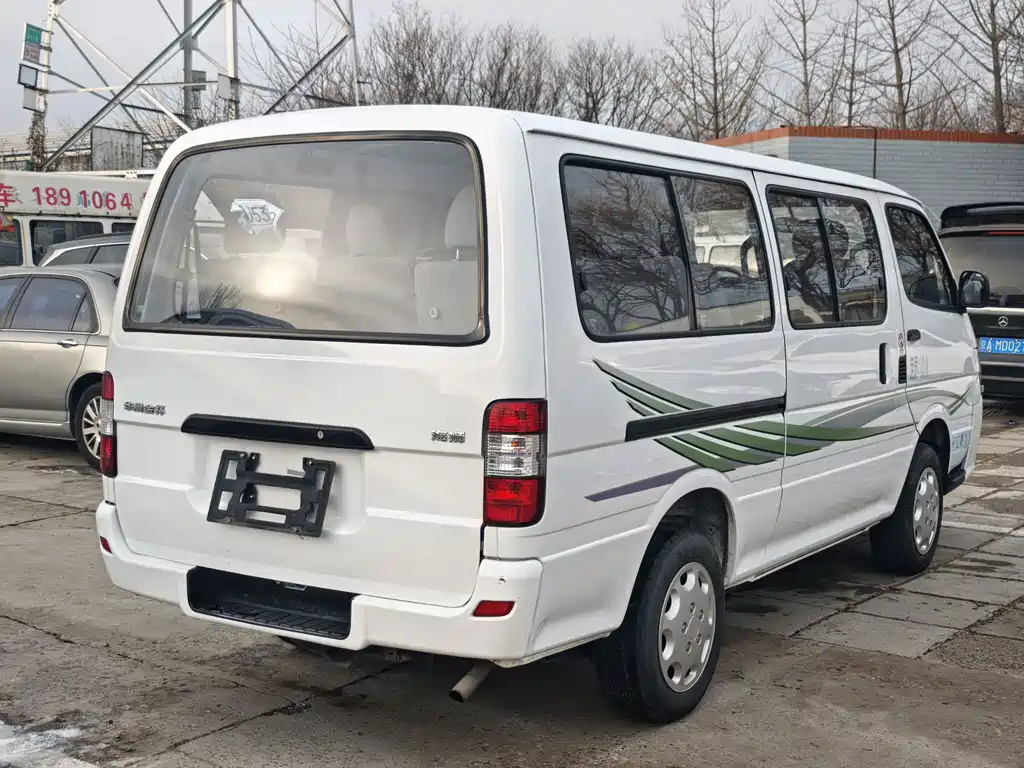 Jinbei Hiace 2.0 L Express Luxury Standard 10-seat4 G19
