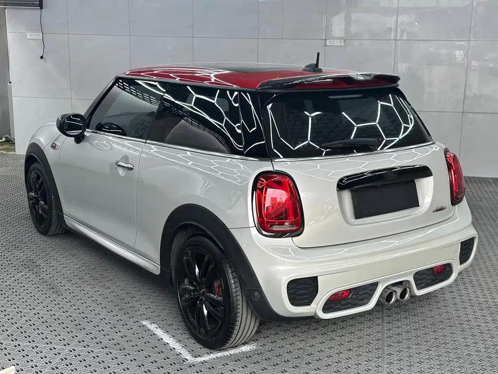 MINI JCW 2.0 T JOHN COOPER WORKS