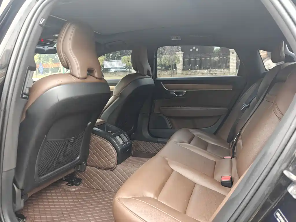 Volvo S90 B5 Smart Ease Luxury