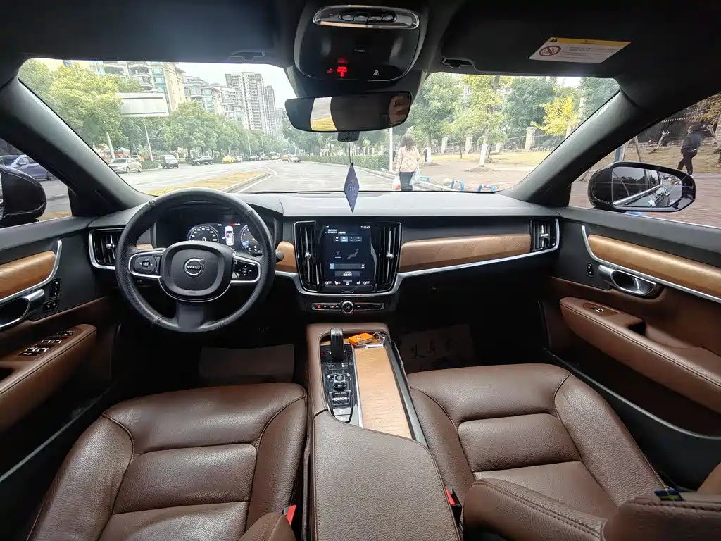 Volvo S90 B5 Smart Ease Luxury
