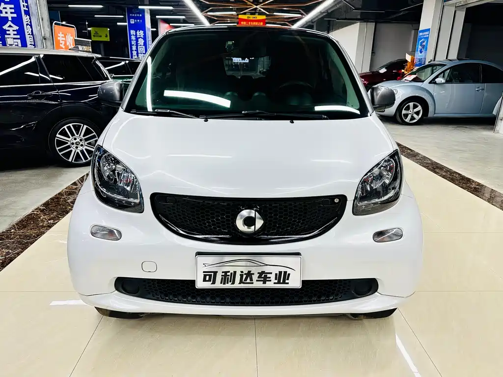 smart fortwo 1.0 L 52 kW Hardtop Passion CN-V