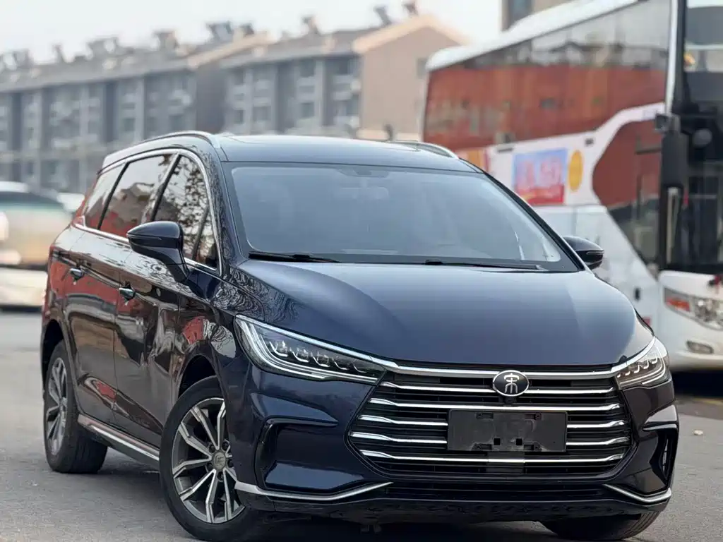 Song MAX Upgraded 1.5 T Auto Luxury 7-seat