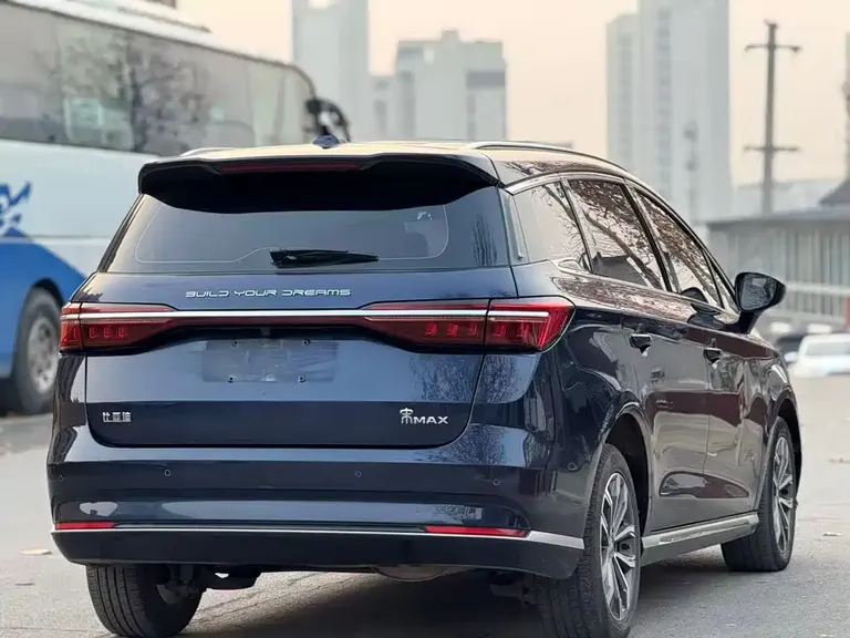 BYD Song MAX Upgraded 1.5 T Auto Luxury 7-seat
