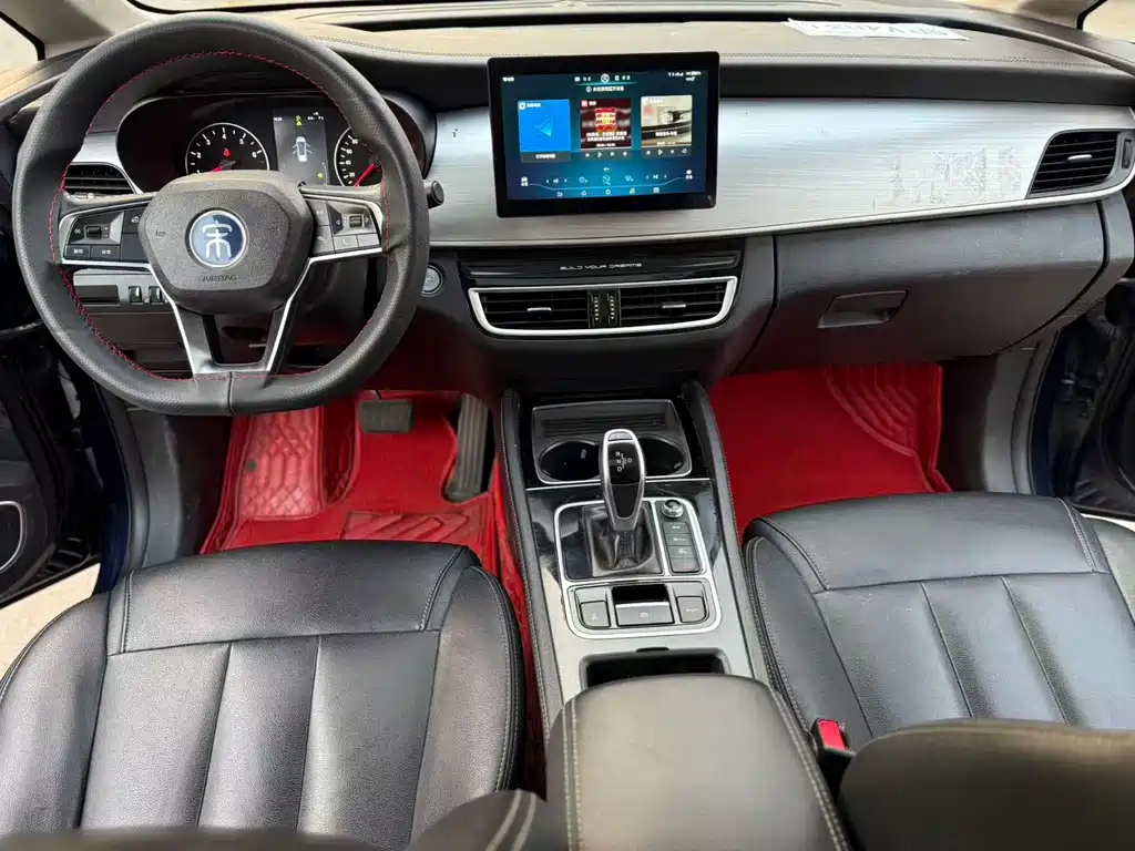 Song MAX Upgraded 1.5 T Auto Luxury 7-seat