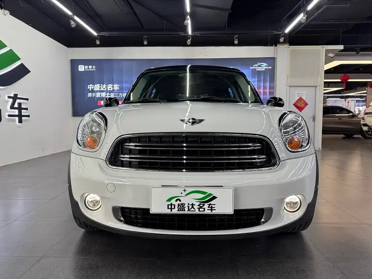 MINI COUNTRYMAN 1.6 L COOPER Fun