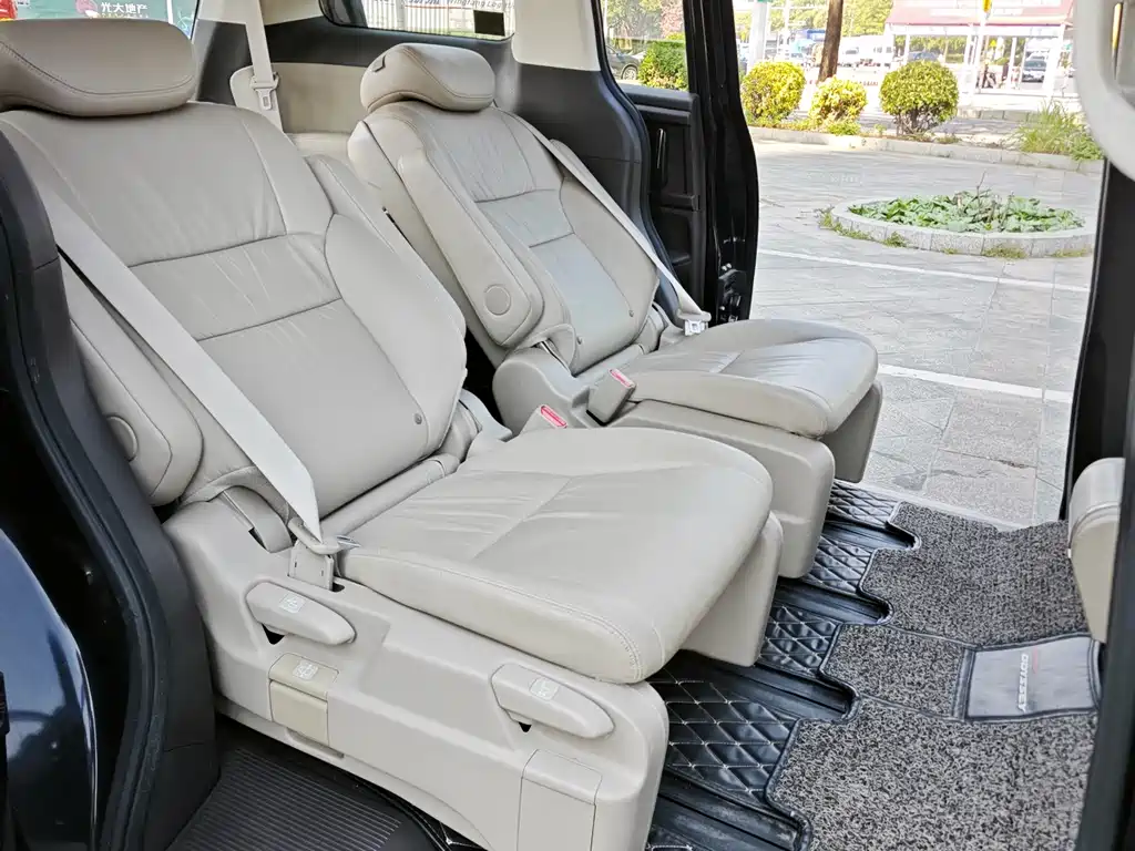 Odyssey Facelift 2.4 L Luxury