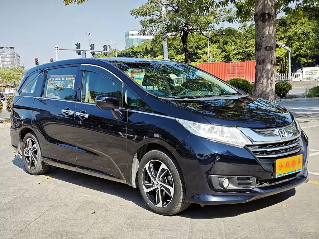 Odyssey Facelift 2.4 L Luxury