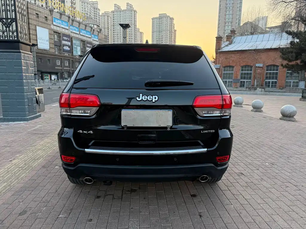 Grand Cherokee (Import) 3.6 L Elite Navigation