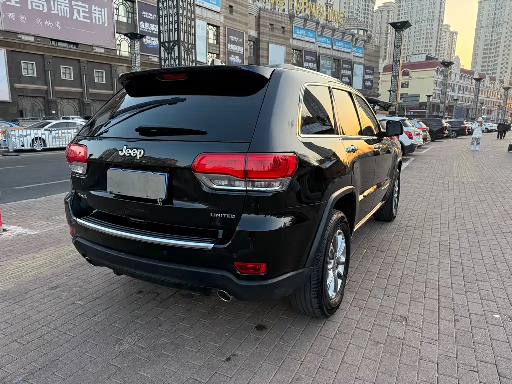 Grand Cherokee (Import) 3.6 L Elite Navigation