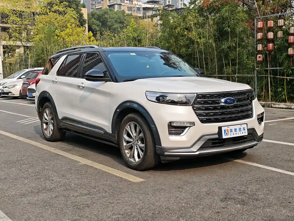 Explorer EcoBoost 285 4 WD Style 6-seat