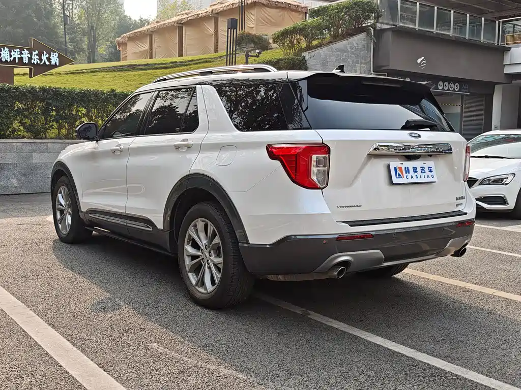 Explorer EcoBoost 285 4 WD Style 6-seat