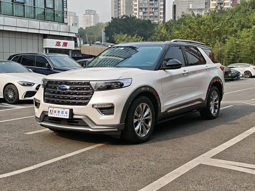 Explorer EcoBoost 285 4 WD Style 6-seat