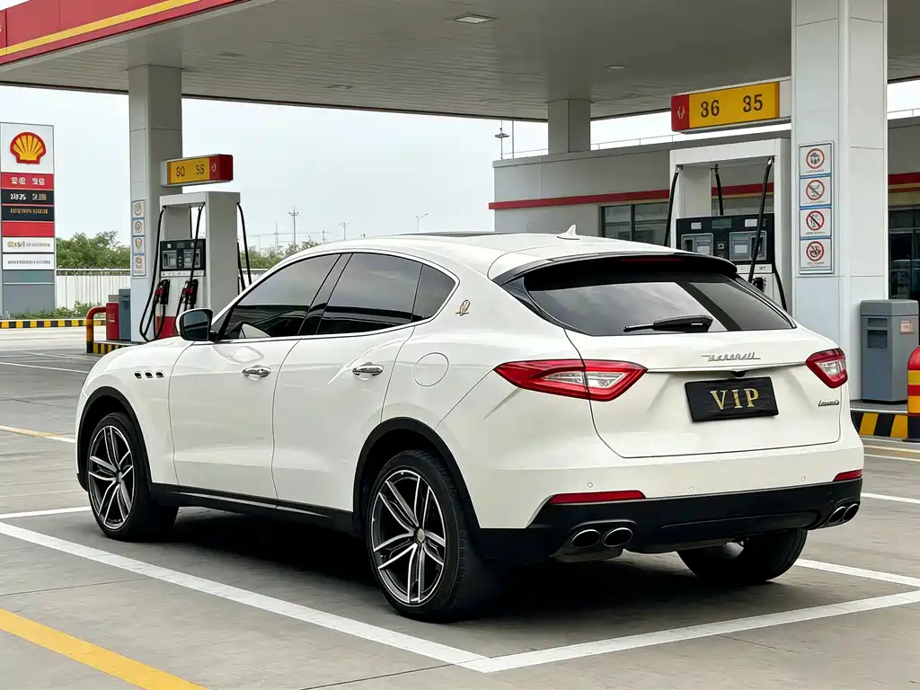 Levante 3.0 T Standard