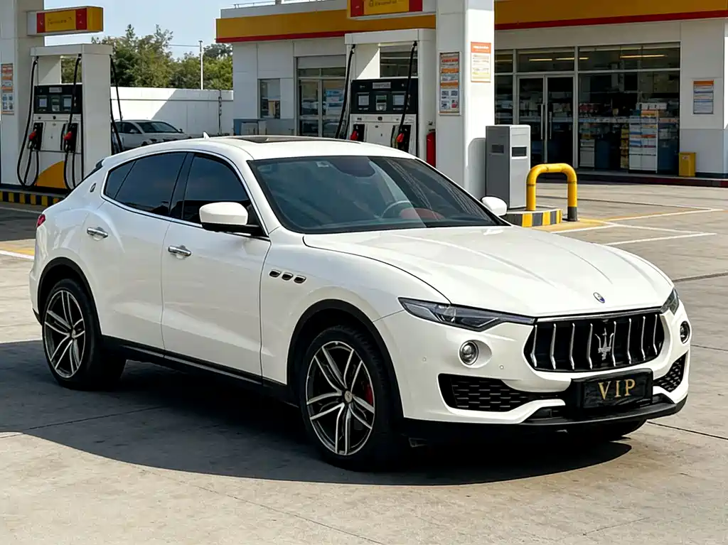 Levante 3.0 T Standard