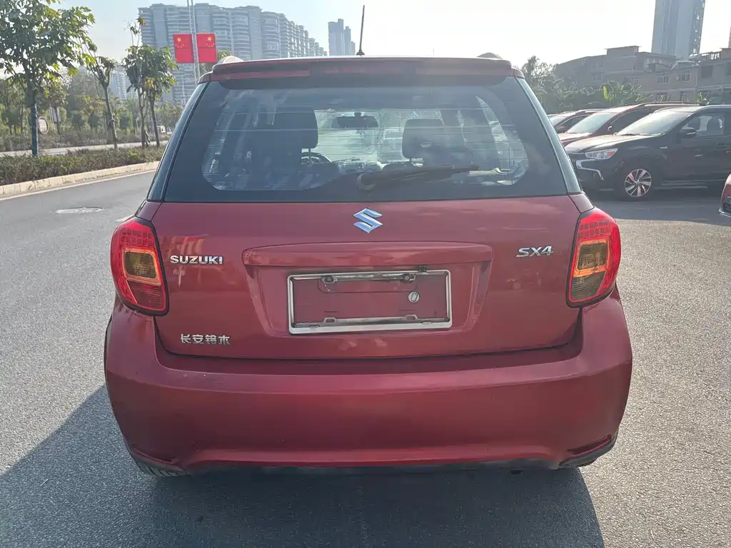 SX4 1.6 L Manual Cool Sharp