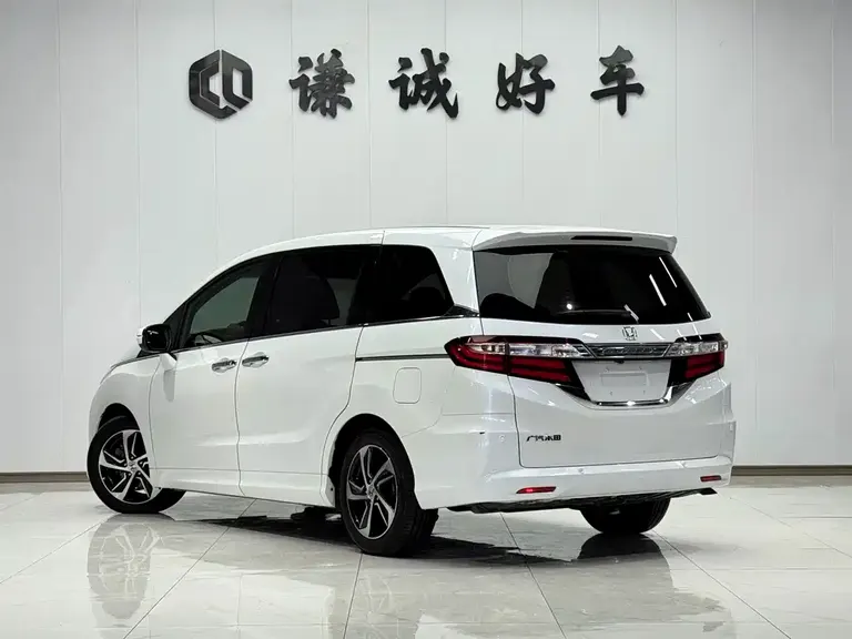 Honda Odyssey Facelift 2.4 L Luxury