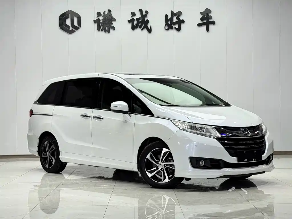 Odyssey Facelift 2.4 L Luxury