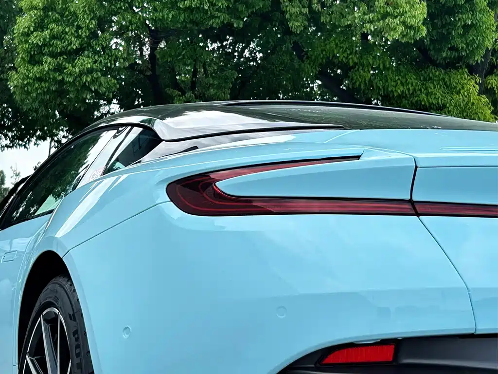 Aston Martin DB11 4.0 T V8 Coupe