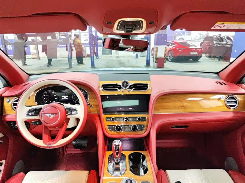 Bentayga 4.0 T V8